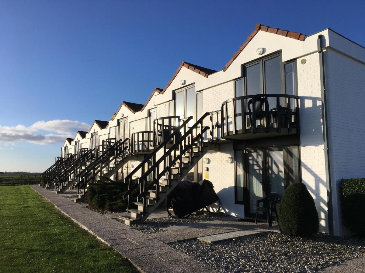 Knus Appartement Met Zicht Op Zeepolder De Haan Eksteriør bilde
